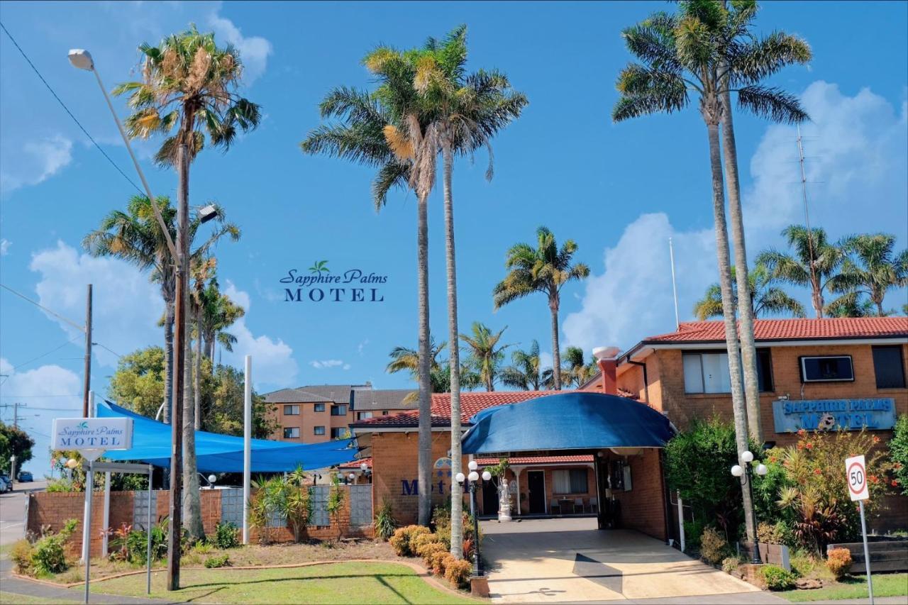 Sapphire Palms Motel Entrance Exterior photo